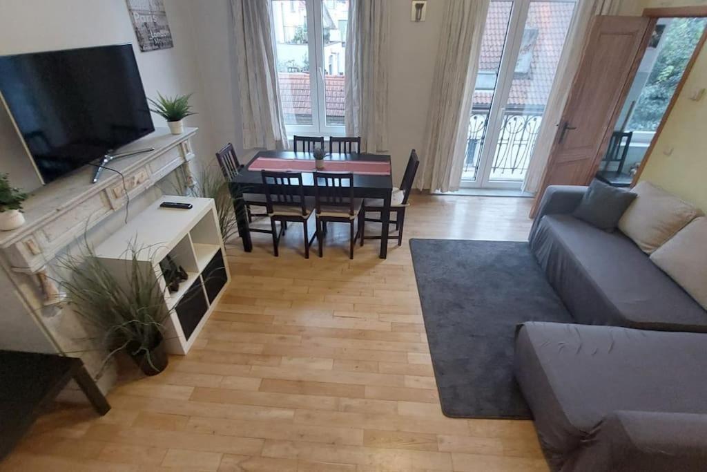 Charming 1-Bedroom Apartment Брюссель Екстер'єр фото