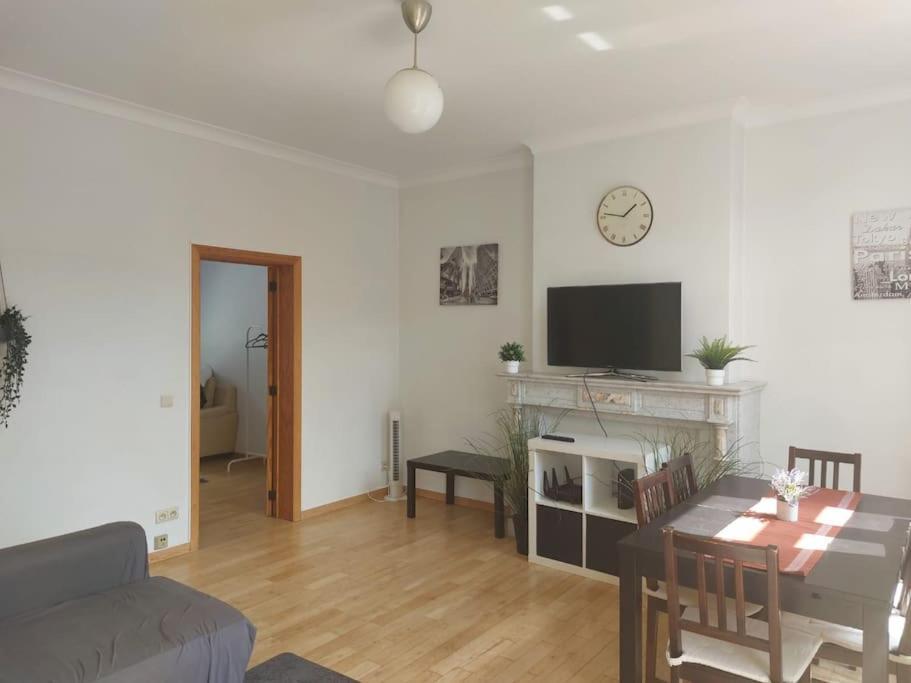 Charming 1-Bedroom Apartment Брюссель Екстер'єр фото